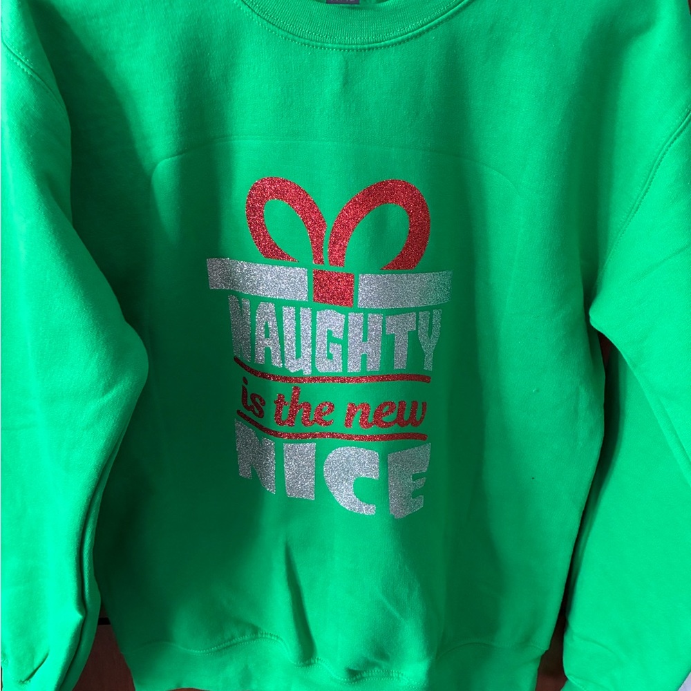 Gildan Green Sweatshirt with Festive Red and Silver Print
